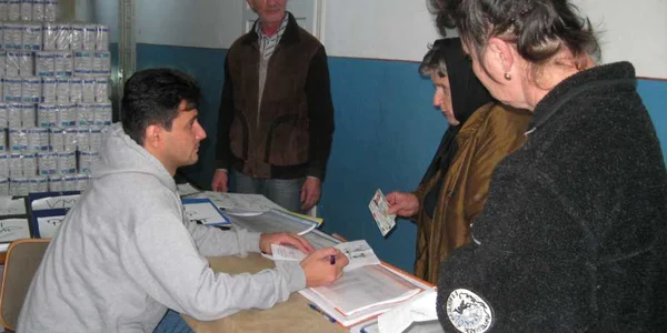 Făină şi zahăr pentru reşiţeni