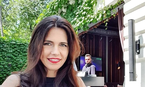 aida parascan jpeg