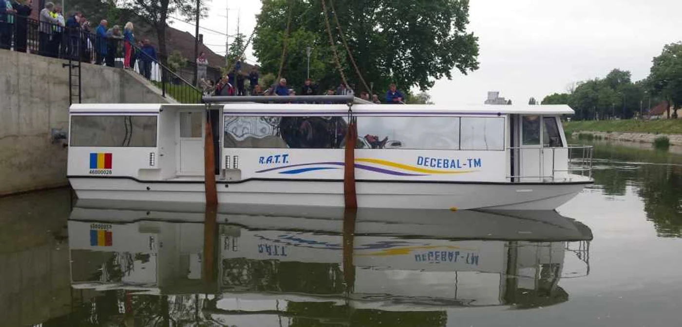 "Decebal"a fost lansat pe Bega FOTO Ştefan Both