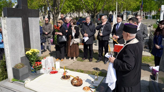 Mormântul lui Cezar Ivănescu din cimitirul Eternitatea Foto: Asociația Liga Albanezilor din România