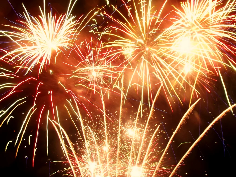 Blogger-ul propune ca banii de artificii să fie daţi victimelor #colectiv
