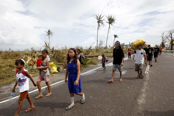 Oraşul Tacloban a fost măturat de taifunul Haiyan cu o violenţă nemaivăzută (Foto: Reuters)