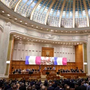 Ședințele camerelor reunite ale Parlamentului României organizate pentru asumarea răspunderii Guvernului pe pachetul 2 de măsuri fiscal-bugetare, în București. FOTO Inquam Photos / Octav Ganea
