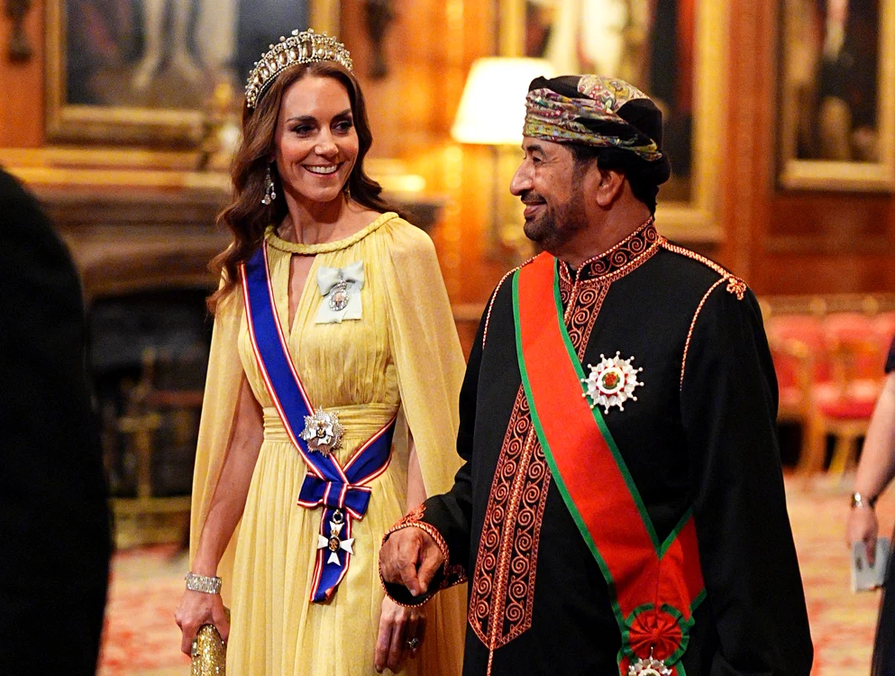 Prințesa Kate în rochie galbenă și cu tiara Queen Mary's Lover's Knot, GettyImages (5) jpg