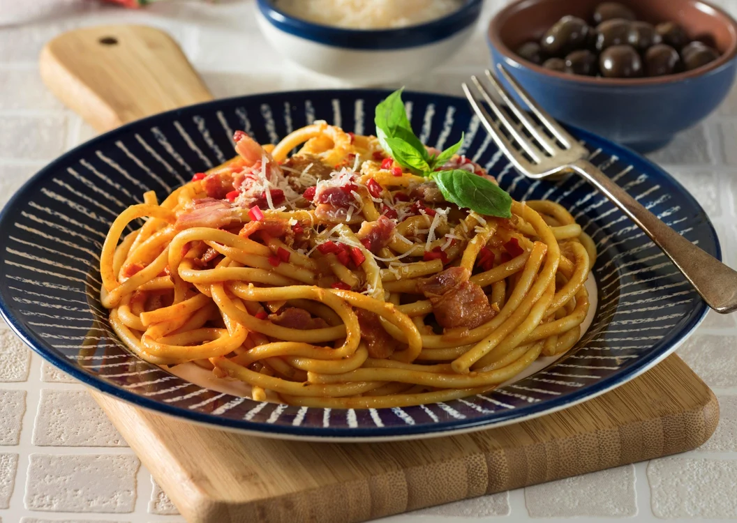 Bucatini all'amatriciana Pasta with bacon and tomato sauce Italian food jpeg