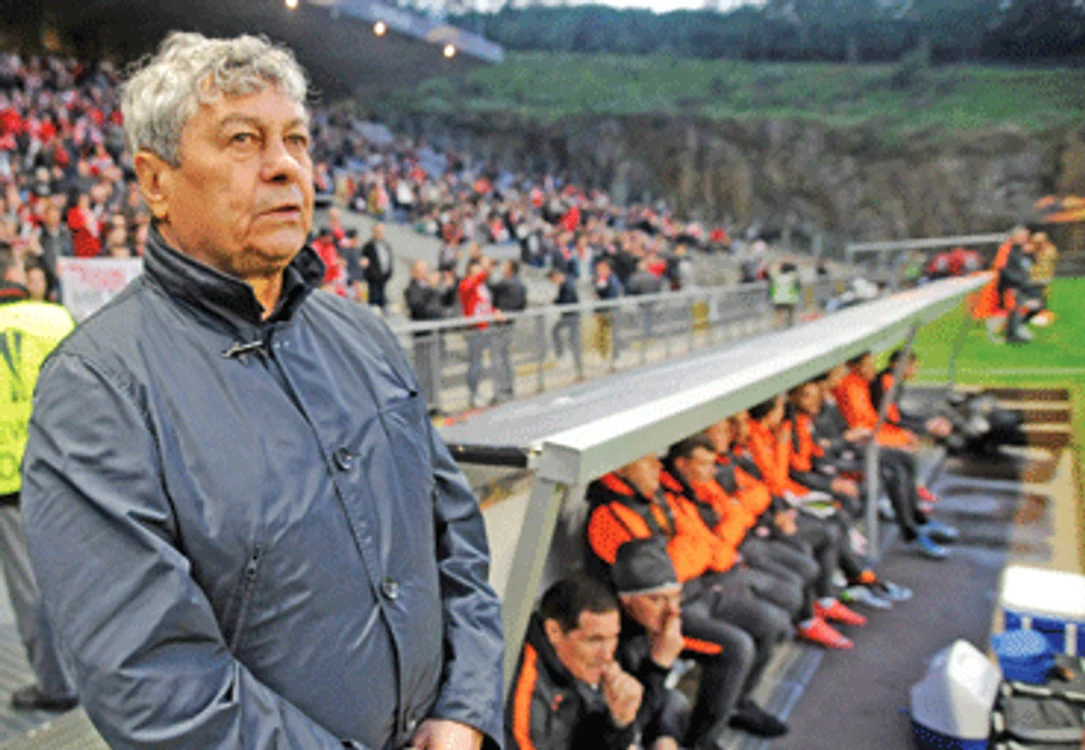 Mircea Lucescu are oferte din Turcia şi de la FRFFoto: AP