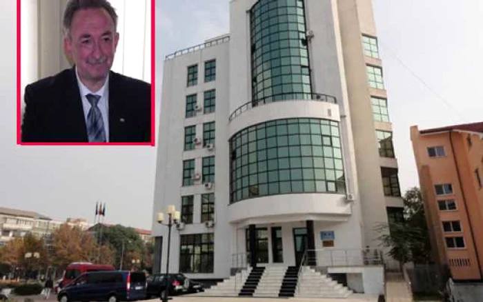 Ambasadorul Macedoniei s-a întâlnit cu reprezentanţii judeţului Olt la sediul Prefecturii din Slatina...