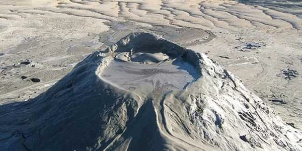 vulcanii noroiosi