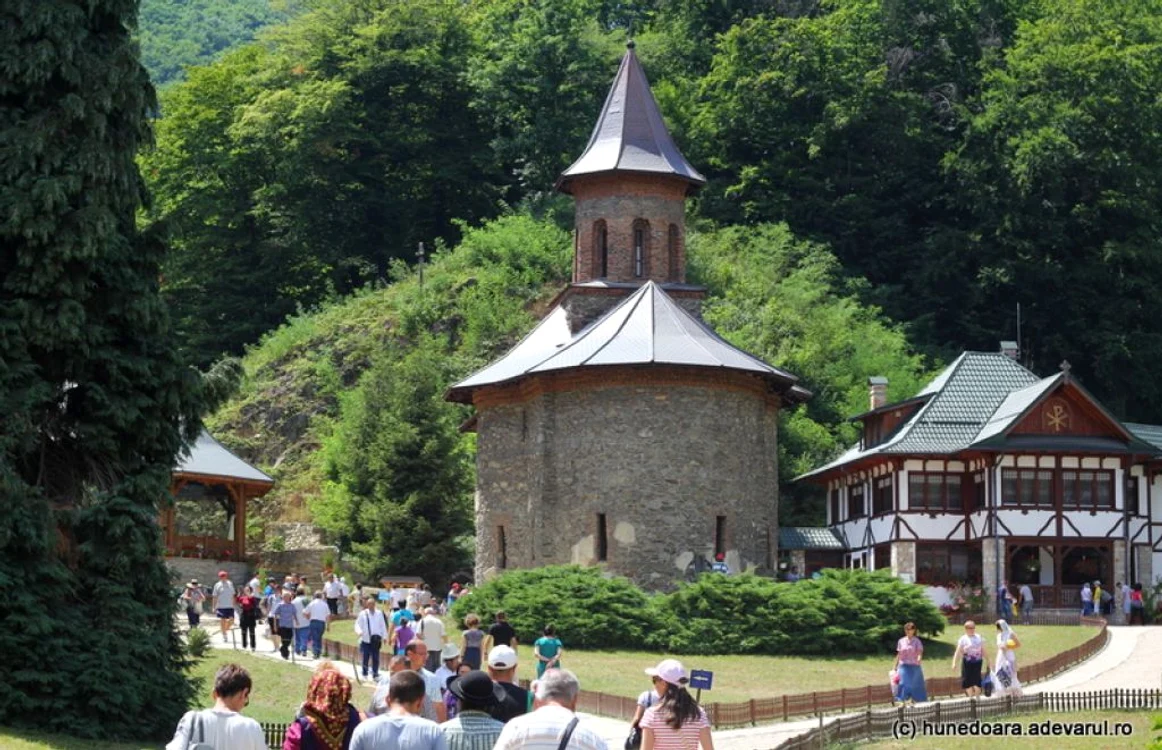 Mănăstirea Prislop şi împrejurimile ei