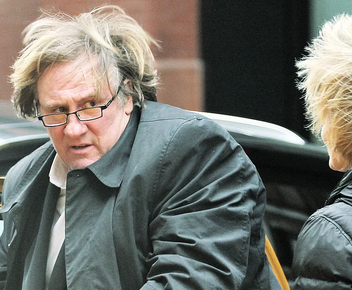 Depardieu a fost potolit cu greu de o trecătoare de pe stradă