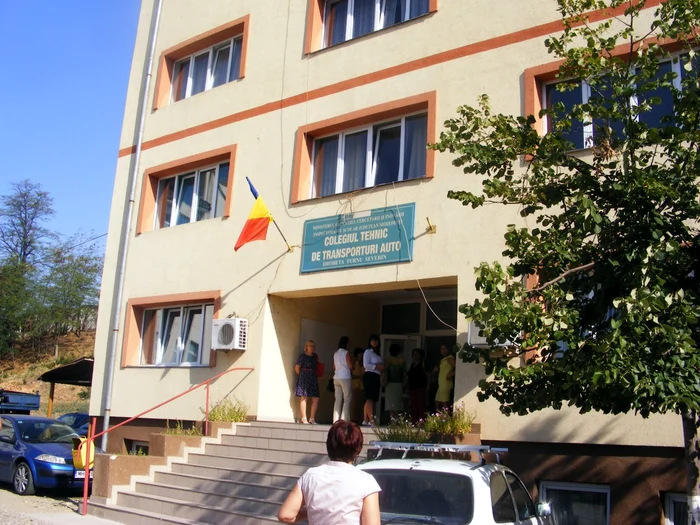 Colegiul Tehnic de Transporturi Auto FOTO Corina Macavei