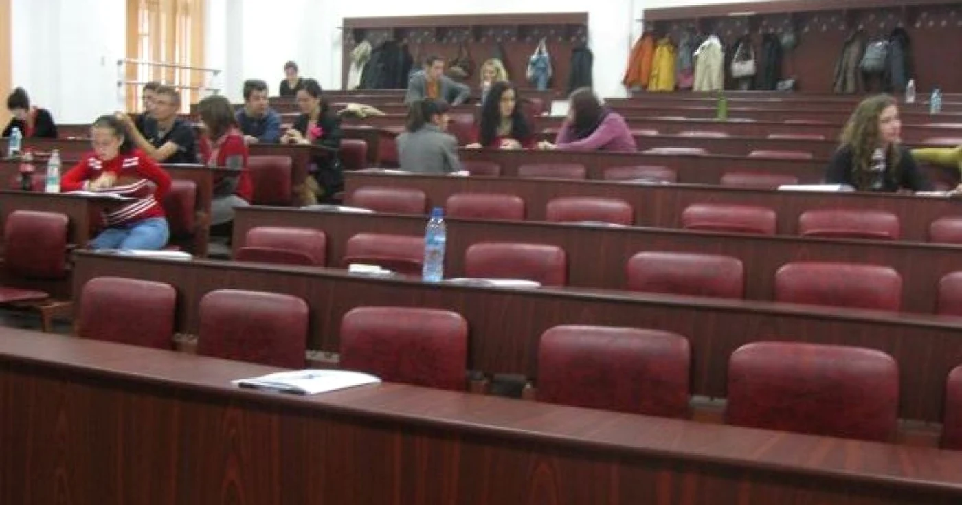 Pe cele 16 posturi din spitale au concurat opt candidaţi