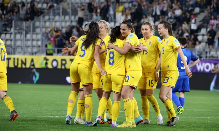 Nationala Feminina de Fotbal a Romaniei 1 optimized 3000 jpg