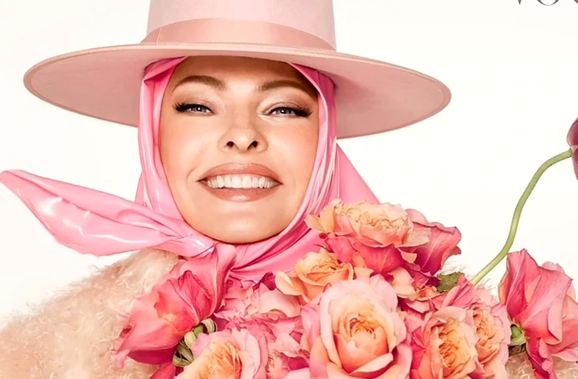 Linda Evangelista pe coperta revistei Vogue