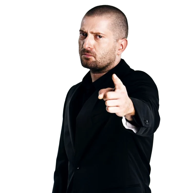 
    Cheloo s-a săturat să fie «băiat bun» la X Factor.  