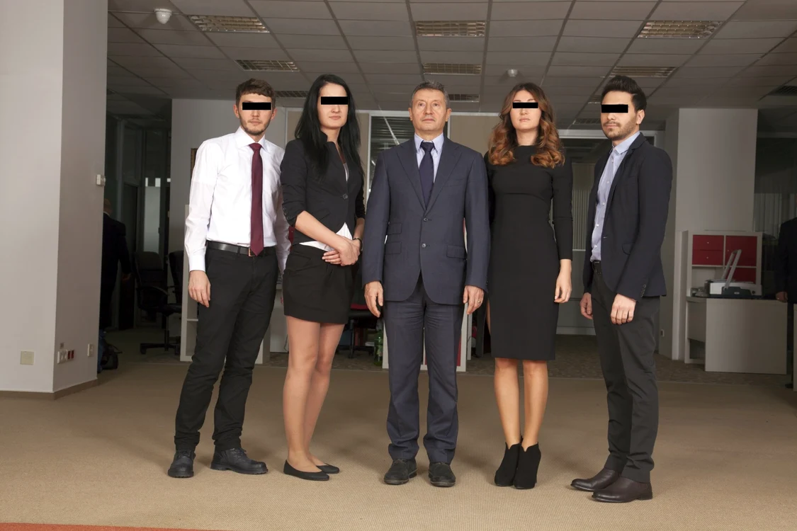 
    Dan Alistar (centru) e acuzat de evaziune fiscală (foto: alistar-security.ro)  