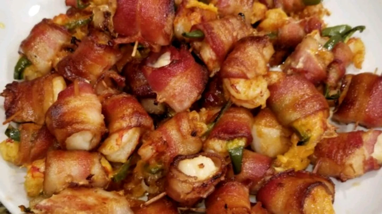 Scoici de mare picante învelite în bacon jpeg