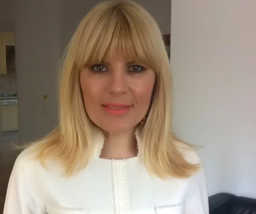 
    Elena Udrea este cea mai controversată prezență feminină din politica româneascăFoto: arhivă personală  