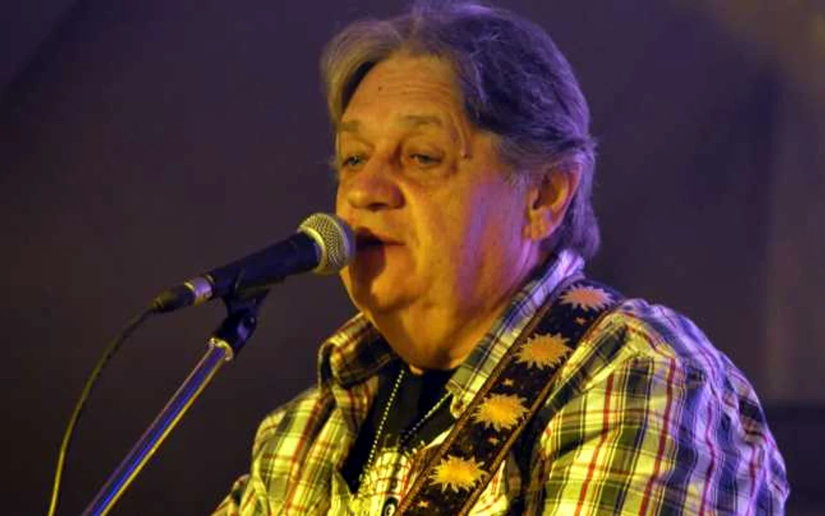 Mircea Vintilă, un artist de renume în muzica folk Foto:topromanesc.ro