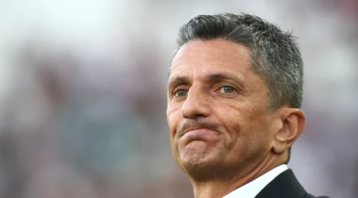 Răzvan Lucescu o ține din suspendare în suspendare. Foto X PAOK Salonic