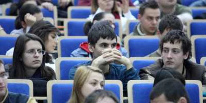 70.000 de diplome de la facultăţi neautorizate vor invada piaţa muncii FOTO Arhivă Adevărul