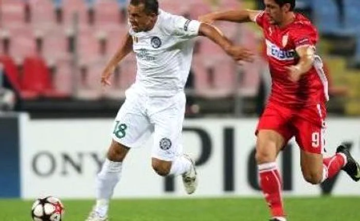 Ricardo (în alb) nu este la prima abatere de acest gen