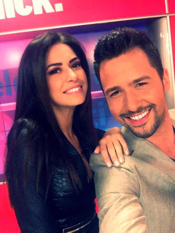 
    Diana Bart şi Alexandru Constantin vă aşteaptă, de luni până joi, de la ora 23:00, pe Prima TVFoto: arhivă personală  