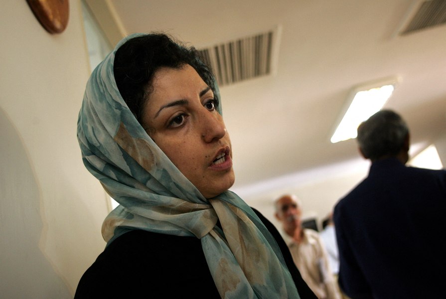 Activista Narges Mohammadi a aflat că a primit Premiul Nobel pentru pace în închisoare. Teheranul refuză s-o elibereze