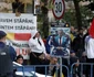 Sustinatori ai lui Calin Georgescu protesteaza in fata Arestului Central al Politiei