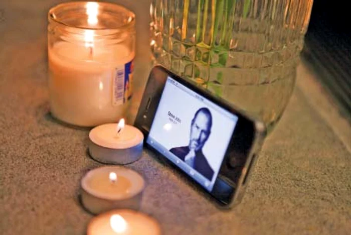 Omagiu pe iPhone pentru Steve Jobs   Fotografii: reuters