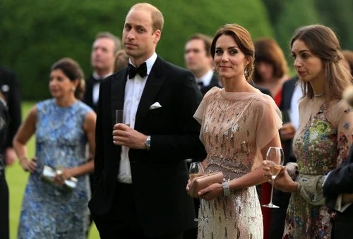 Kate Middleton, cea mai influentă în modă, a învins-o pe Meghan Markle