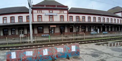 gara simeria si calea ferata in santier foto daniel guta adevarul