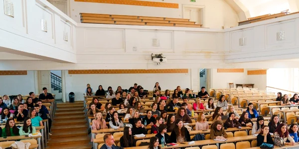 Studenți FJSC foto Facebook 