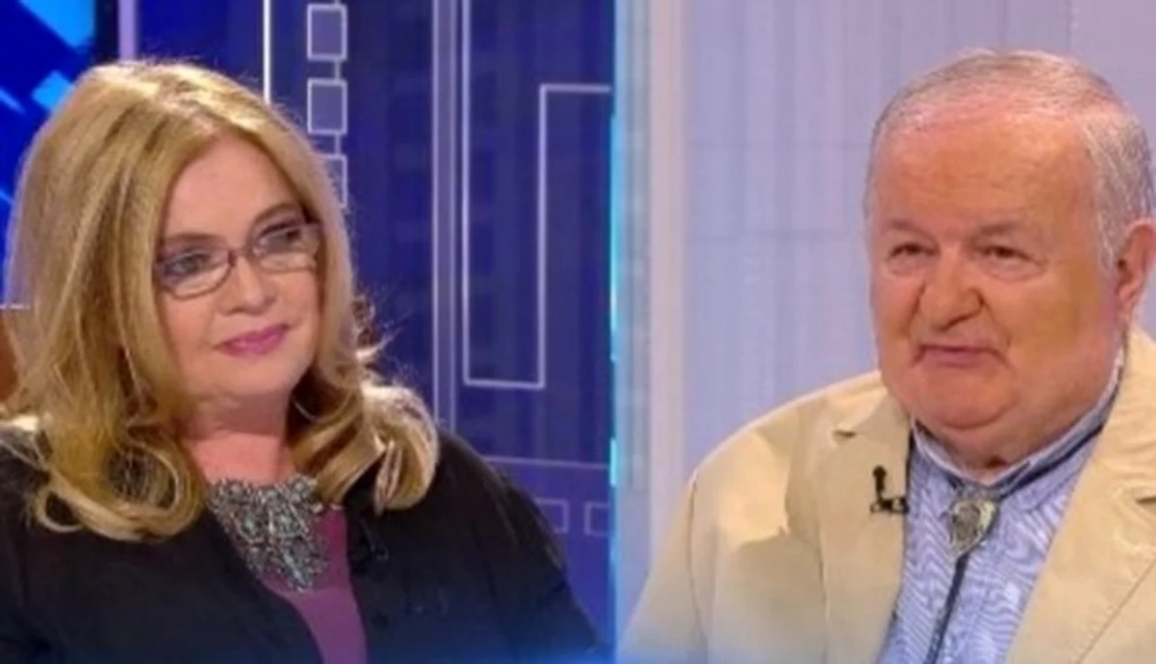 
    Cristina Țopescu, ipostază tandră alături de regretatul său tată foto: arhivă personală  