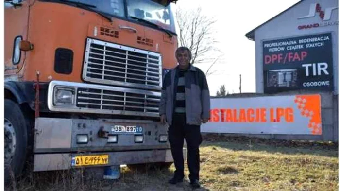Un sofer iranian a fost ajutat de polonezi sa-si cumpere un nou camion FOTO Zrzutka.pl
