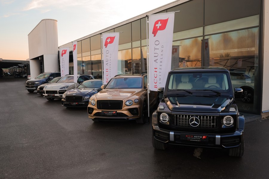 Cum să devii proprietarul unei mașini de lux precum Aston Martin sau Rolls-Royce cu ajutorul BCCH Auto Switzerland