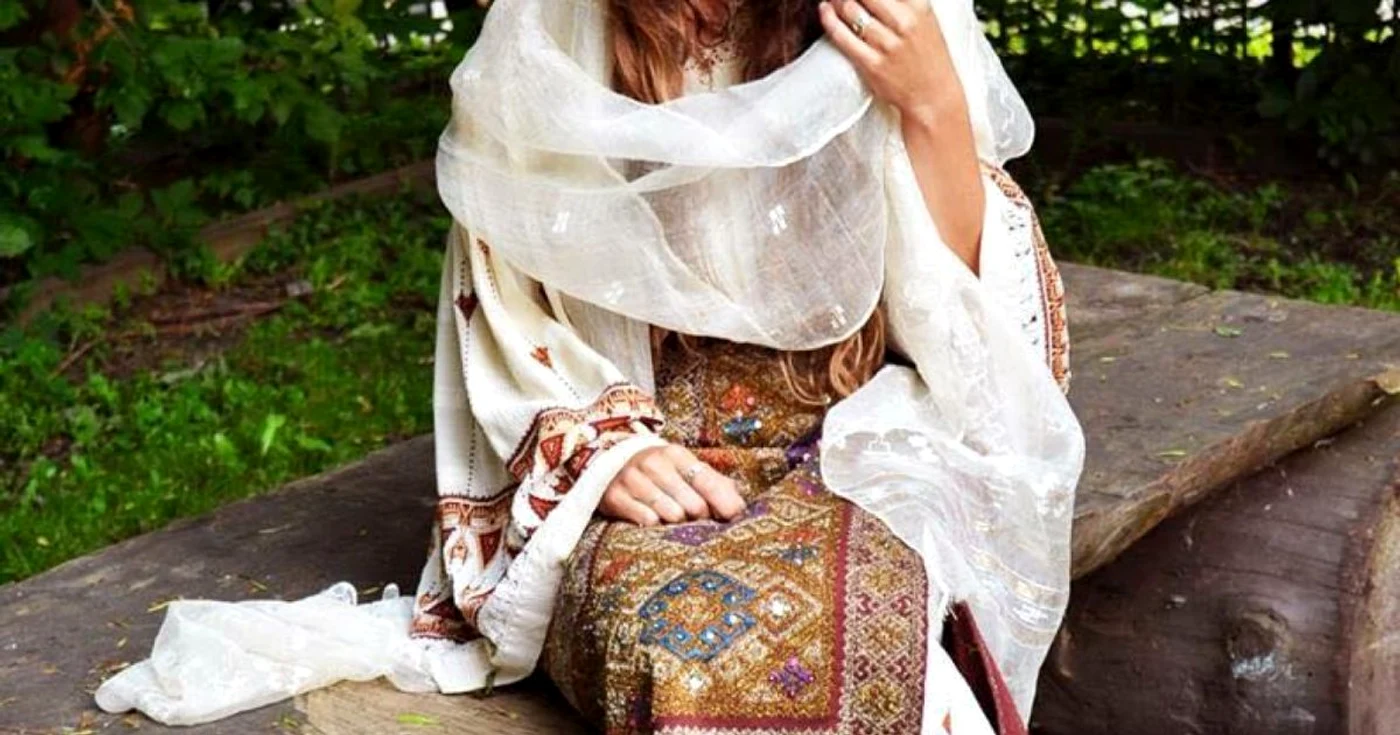 Ziua Universală a Iei serbată de Sânziene la 24 iunie Sursa foto La Blouse Roumaine
