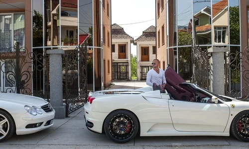 «Minunata lume nouă – case ale migranților români»  Consecințele migrației și boom ului din construcții asupra satelor și peisajului cultural  jpeg