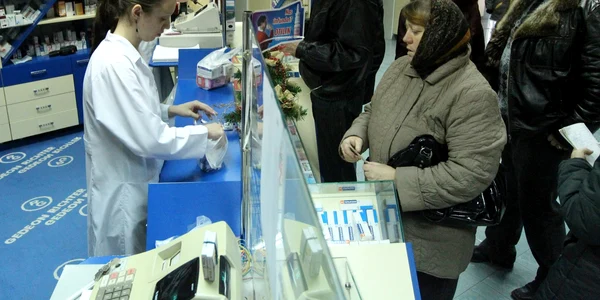 Coadă la farmacie