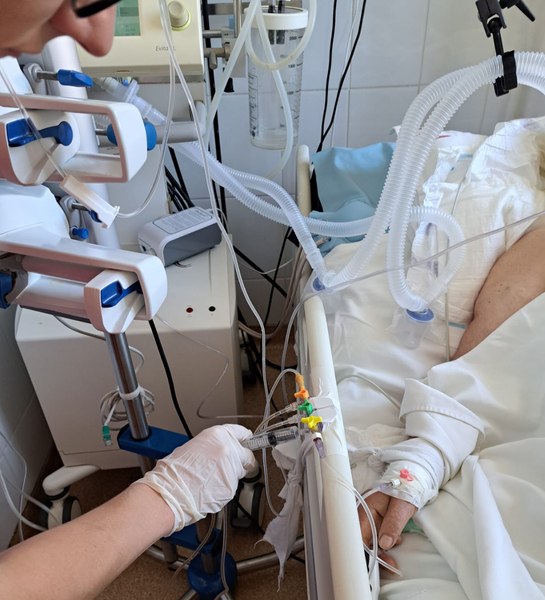 Cine l-a omorât pe Andrei? Șirul nefast al evenimentelor care au ucis un copil în spital. Manager: „Chirurgii pediatri nu erau disponibili”