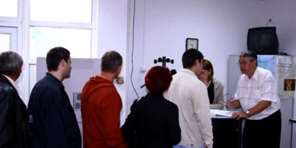 Neamţ: Absolvenţii, aşteptaţi la bursa locurilor de muncă