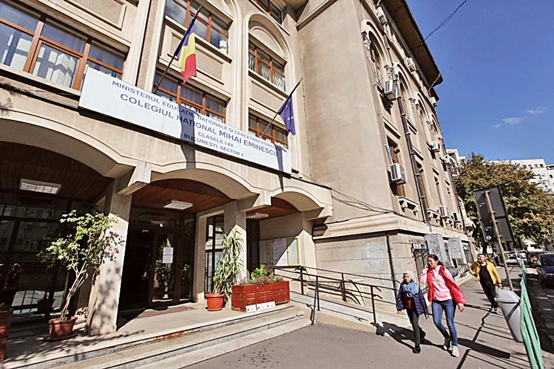 Ieri, la prânz, secțiile de votare de la „Mihai Eminescu”, erau aproape goale