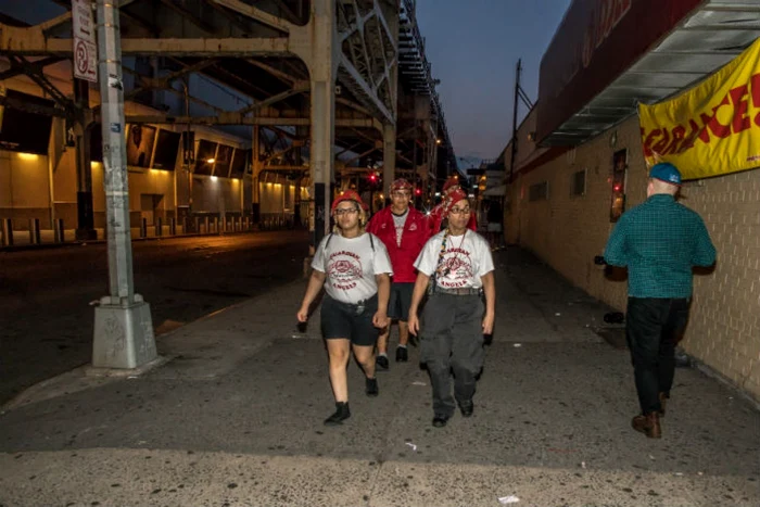 „Amazoane“ din Guardian Angels FOTO Maite Hernandez Mateo/ Slate