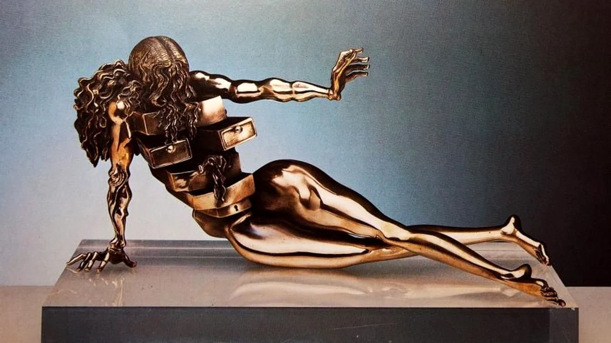 O sculptură de Dali a fost furată în plină zi dintr o galerie de artă din Bruges jpeg