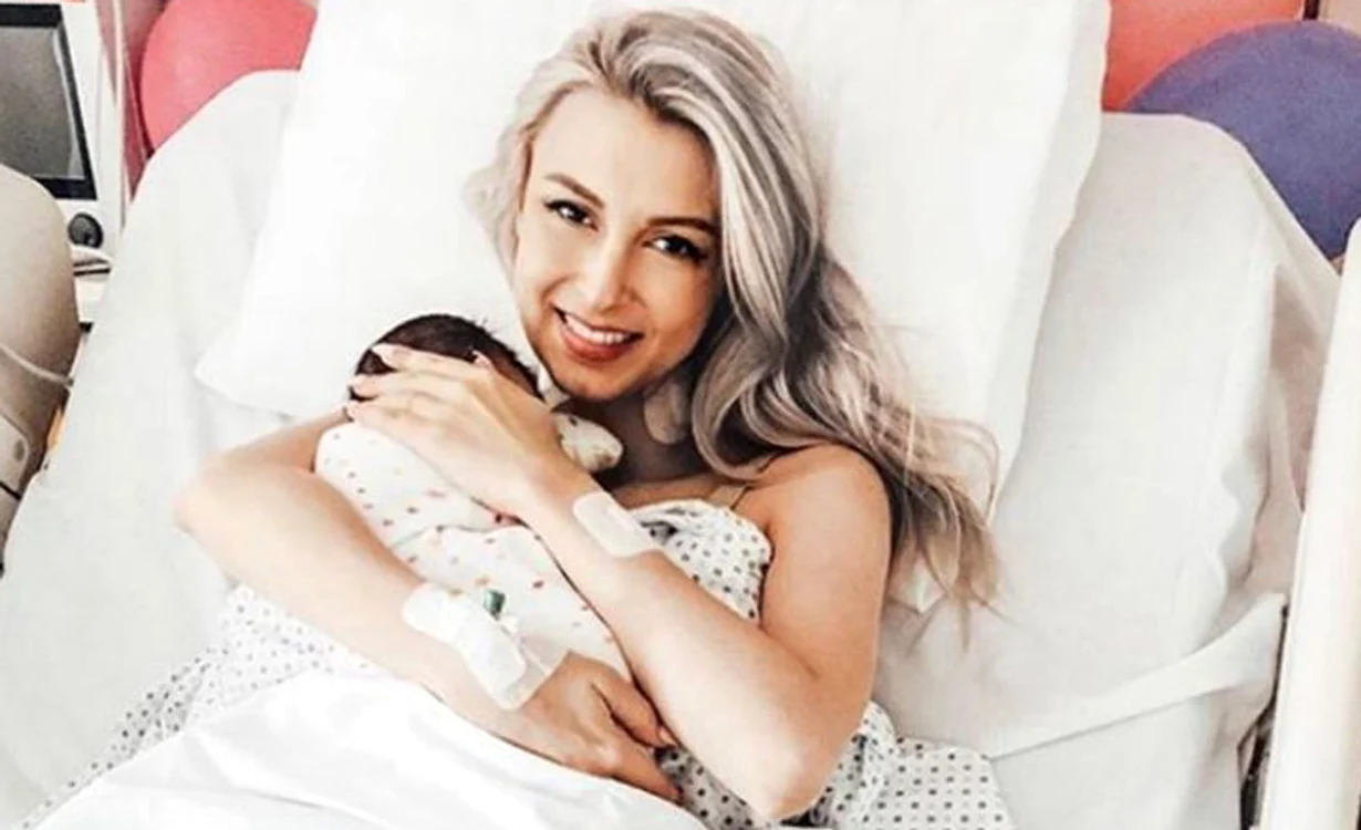 
    Andreea Bălan a trecut print-o mare cumpănă la cea de-a doua naştereFoto: arhivă personală  