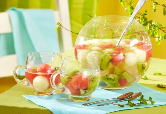 Prepară un punch răcoritor!clickpoftabuna.ro