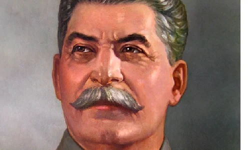 Stalin, “maestrul păpuşar” png