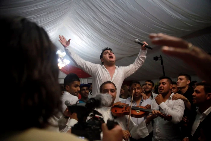 documentar bbc manele