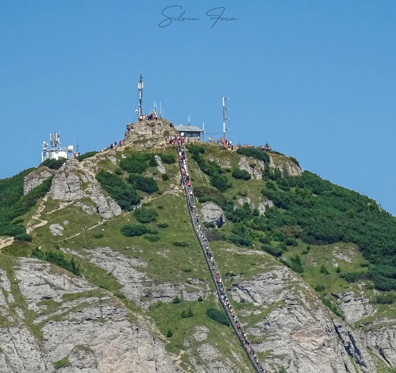 Scările au 523 de trepte FOTO Silviu Foca