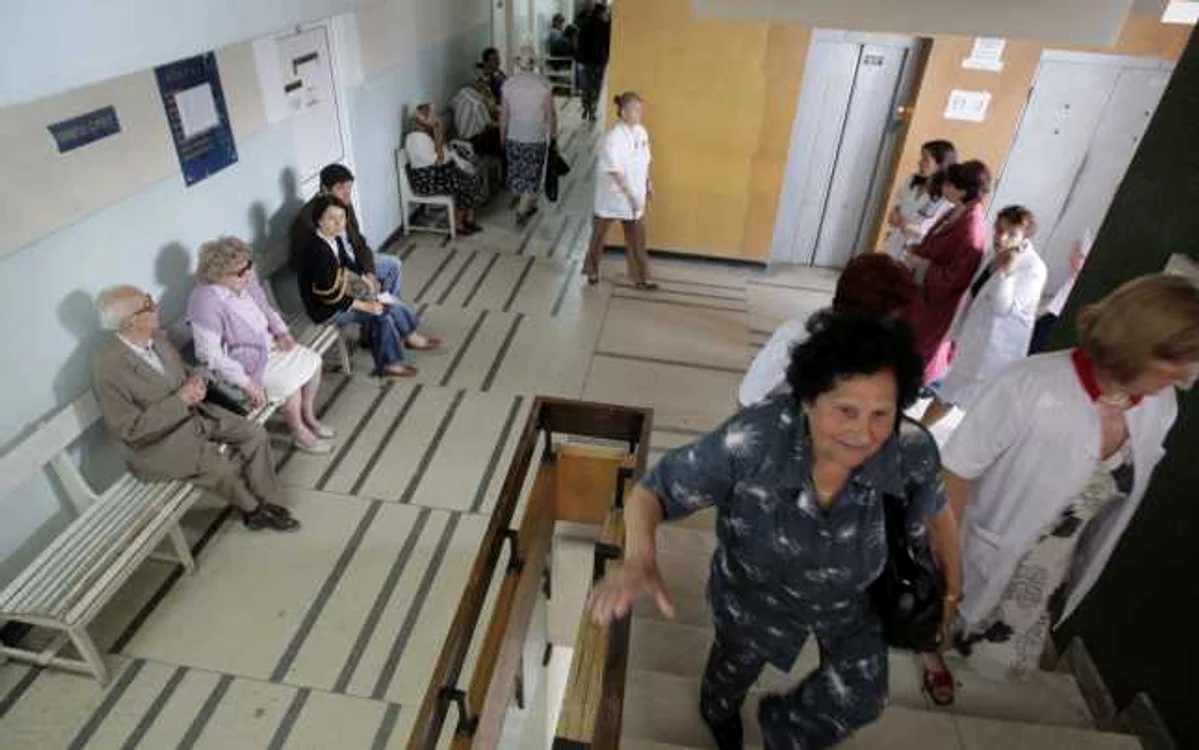 93% din români au primit cardul de sănătate prin poştă FOTO Adevărul